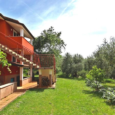 Apartment Zita With 1 Bedroom In Relaxing Surroundings Near Umag אומאג מראה חיצוני תמונה