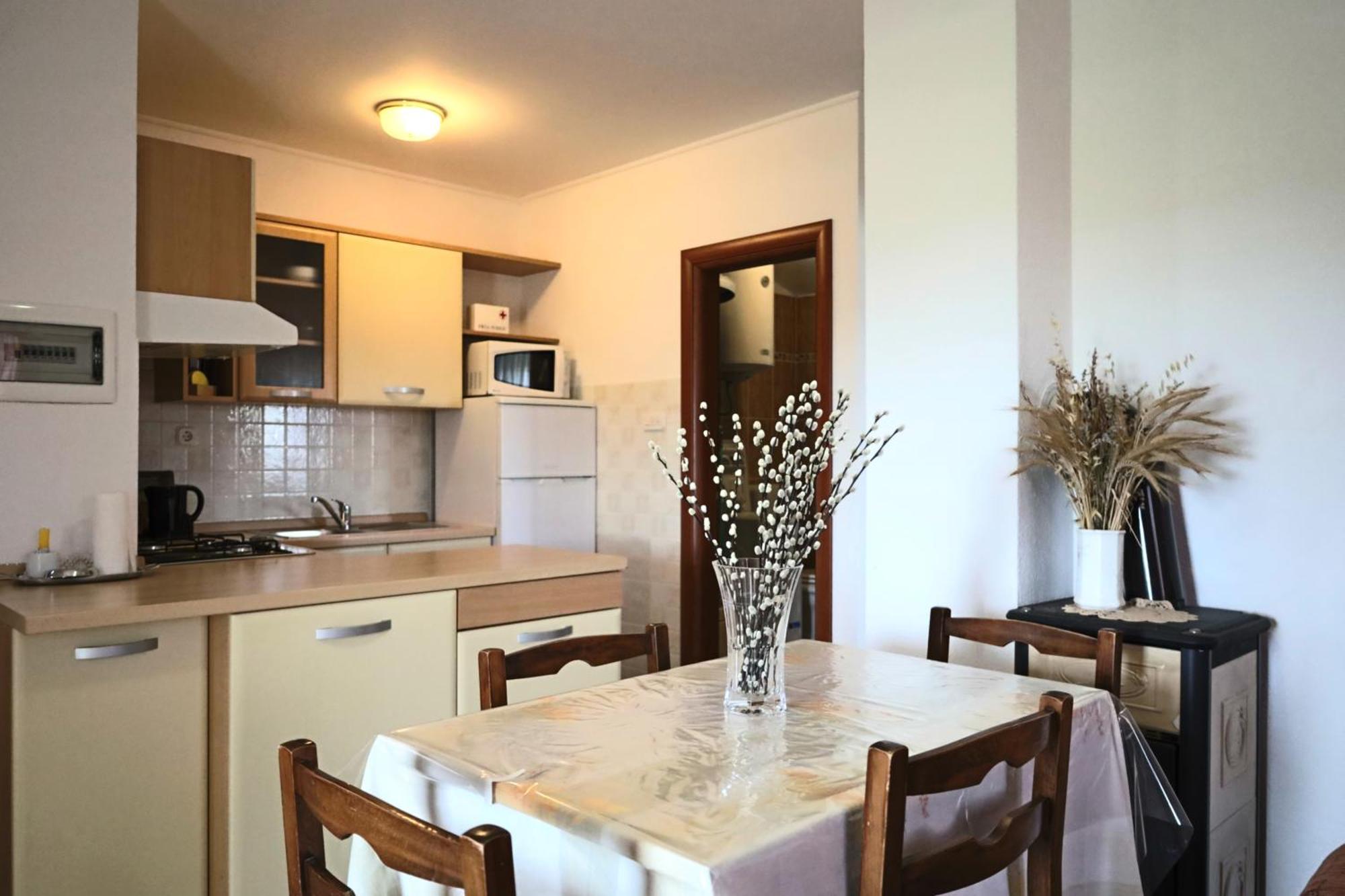 Apartment Zita With 1 Bedroom In Relaxing Surroundings Near Umag אומאג מראה חיצוני תמונה