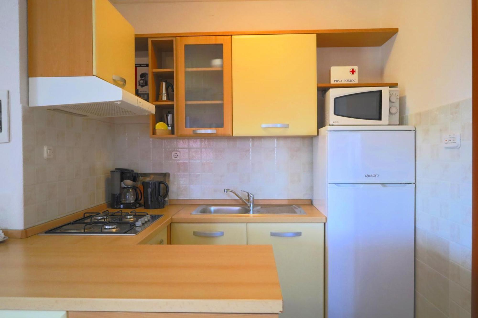 Apartment Zita With 1 Bedroom In Relaxing Surroundings Near Umag אומאג מראה חיצוני תמונה