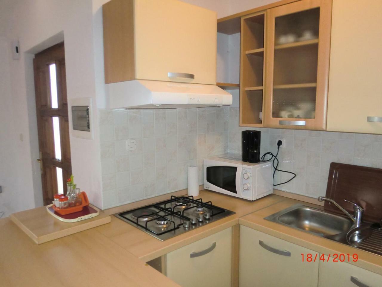 Apartment Zita With 1 Bedroom In Relaxing Surroundings Near Umag אומאג מראה חיצוני תמונה